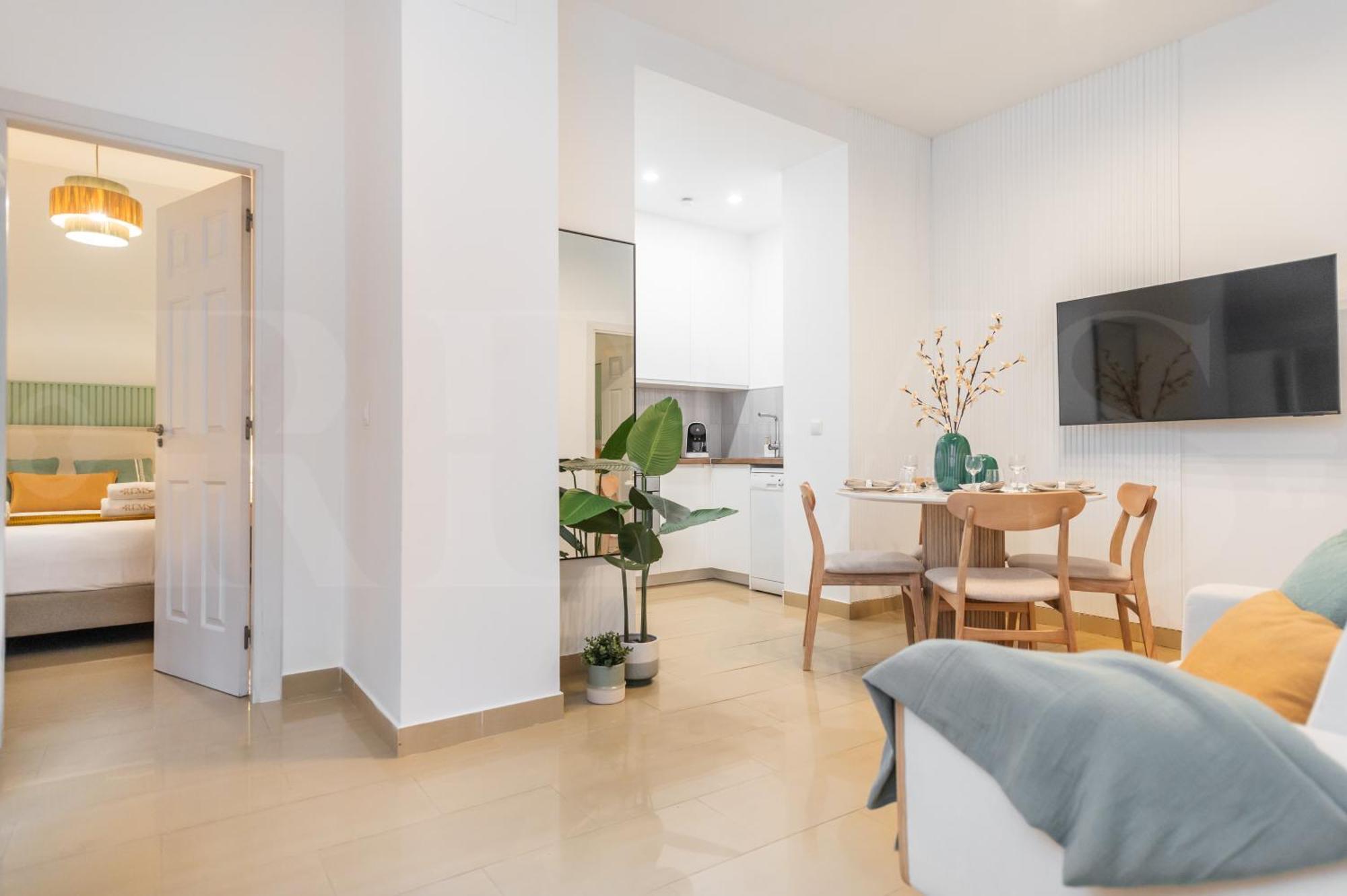 Cozy In The Heart Of By Rems Apartment Málaga